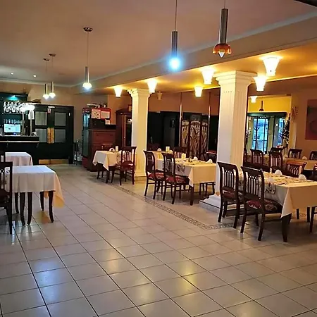 Mladost 호텔 3*