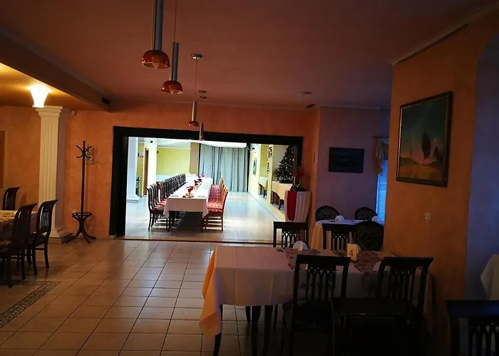Hotel Mladost 3*